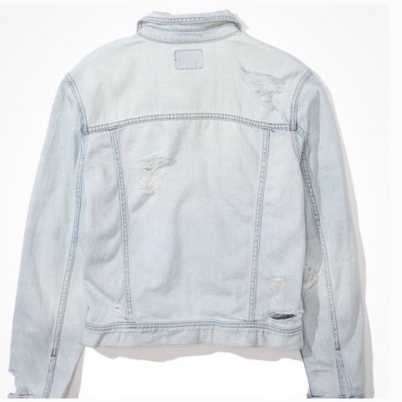 AE Distressed Light Denim Jacket - Picture 3 of 9
